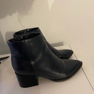 2 for 25 Tommy booties